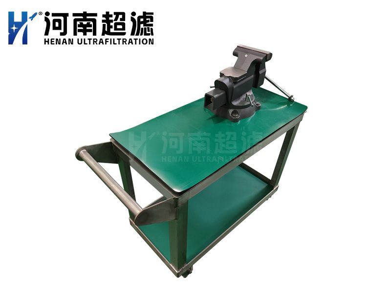 钳工工作台